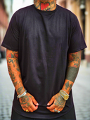 T-Shirt Arrotondata Nera