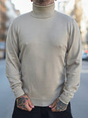 Dolcevita Over Beige